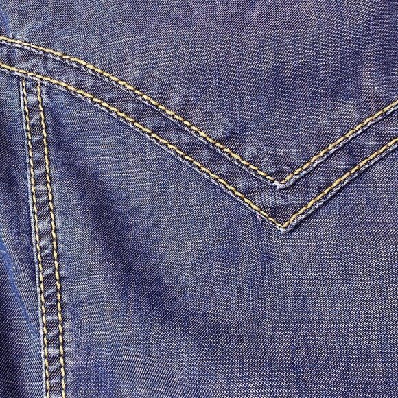 Ryan Michael Women's SLIM WEATHERED PIGMENT DYEING Denim Jean Jacket L1582DK - Picture 5 of 12